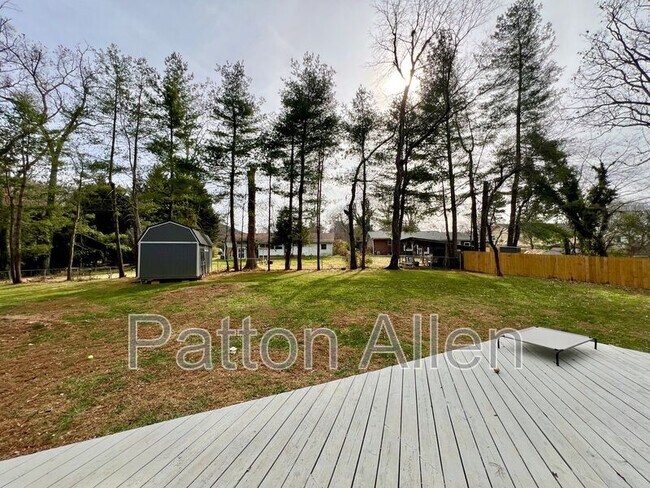 Foto del edificio - 30 Stevens Hill Rd