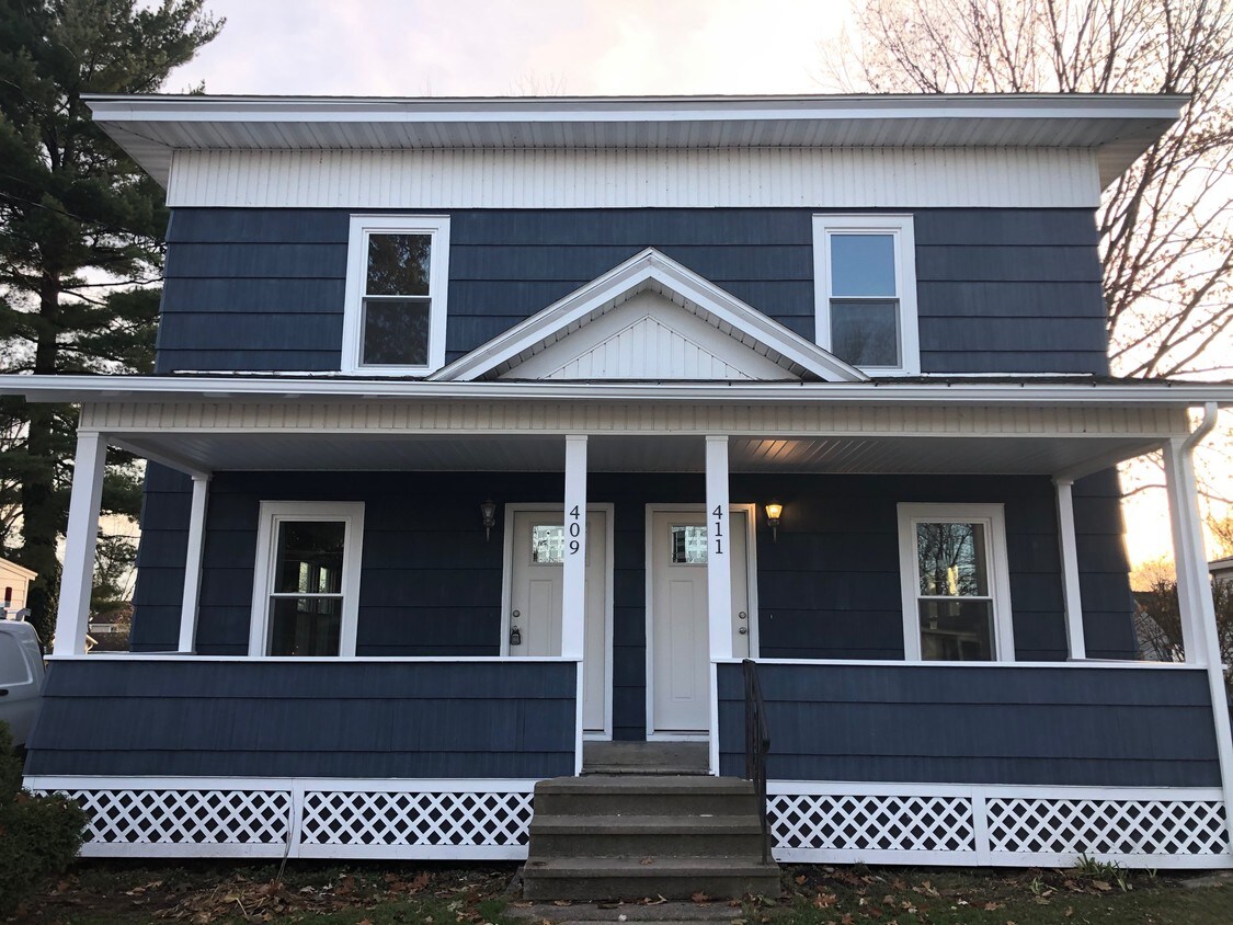 Primary Photo - 409 3rd St