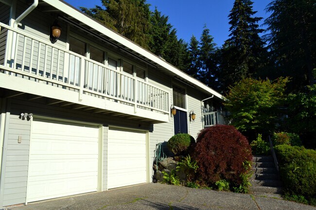 Building Photo - 4546 153rd Ave SE