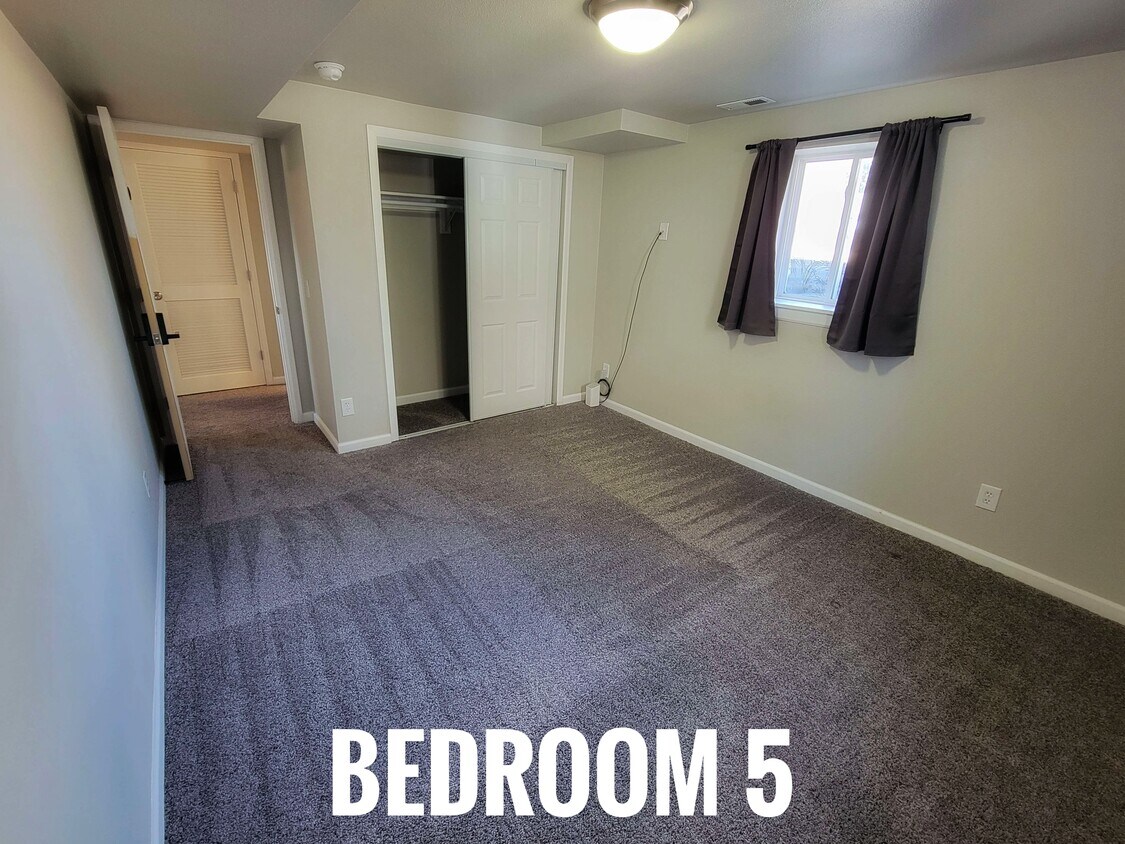 Foto principal - 1630 Shasta Dr