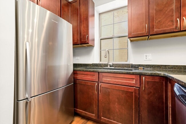 Foto del edificio - 3551 W Belle Plaine Ave