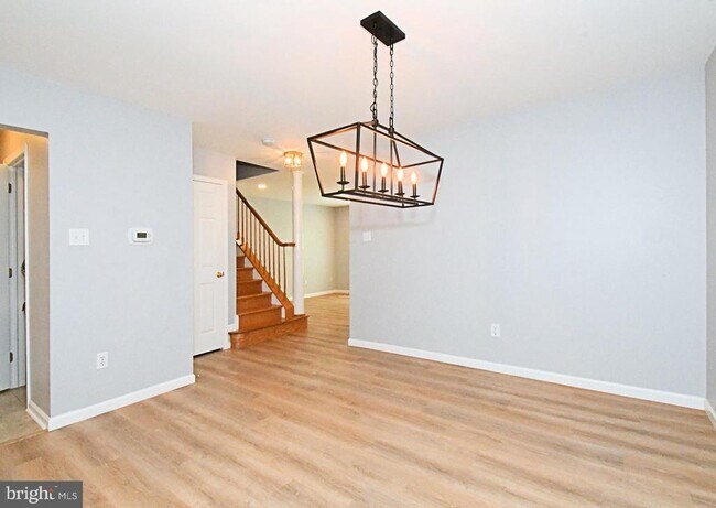 Foto del edificio - 604 Ascot Ct