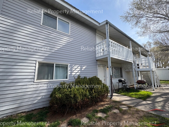 Building Photo - 1296 Blaine Ave