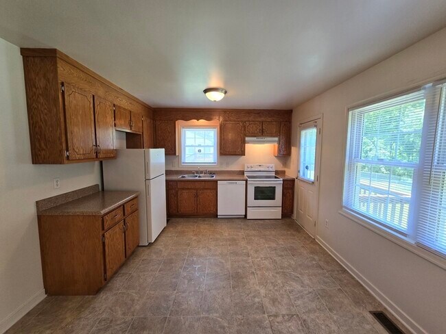 Building Photo - 5953 Sentry Hill Ct