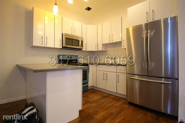 Primary Photo - 16 Woodbine St