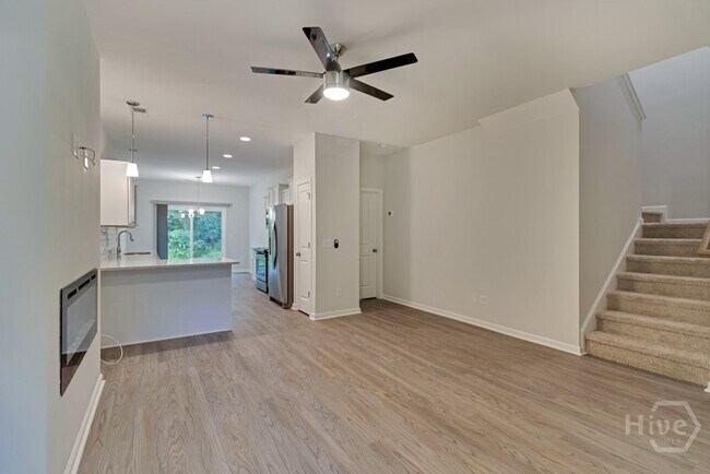 Building Photo - 146 Bellasera Wy