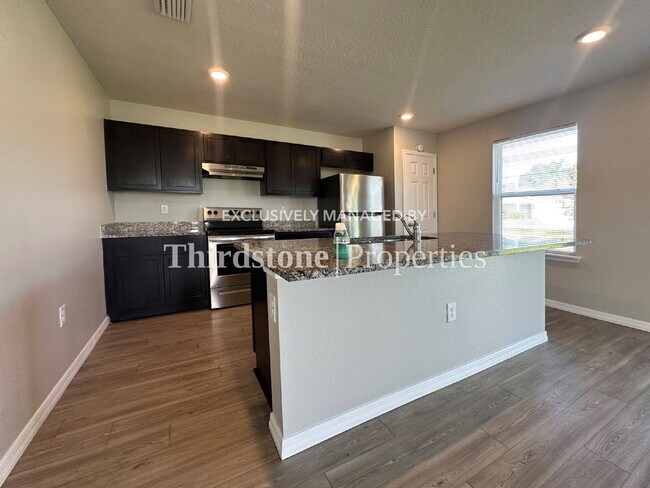 Building Photo - 1373 Tan Tara Trl