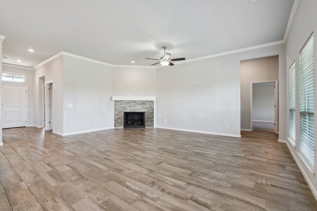 Foto del edificio - Stunning 4 bed in Edmond with community am...