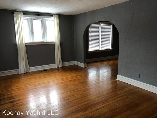 Building Photo - 7227-7229 Dartmouth Ave
