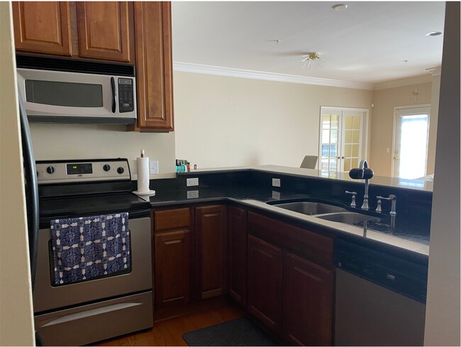 Foto del edificio - 3215 Camden Dr