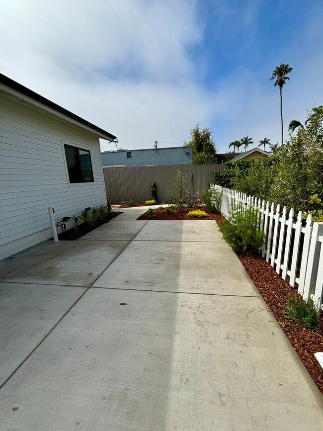 Building Photo - 212 - Carpinteria Asset Mgmt LLC (Walnut d...