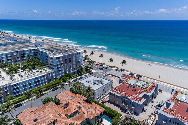 Foto del edificio - 106 Hammon Ave