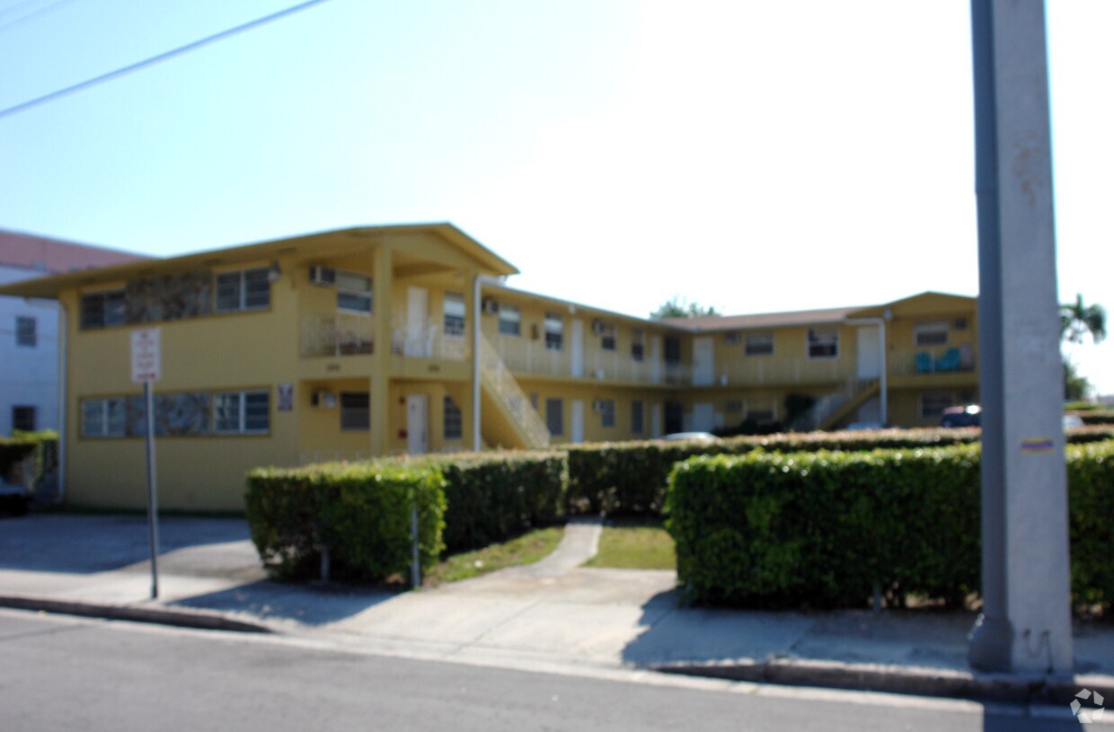 Primary Photo - 1570 NW 3rd St