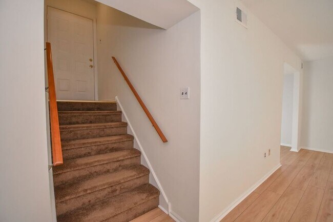 Foto del edificio - 6-1 Aspen Way