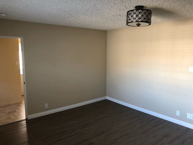 Foto del edificio - 2208 Sunland Ave.