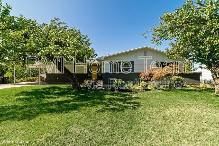 Photo - 953 N Compton Rd