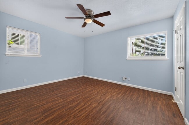 Building Photo - 3425 Willowrun Dr