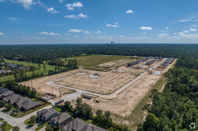 Building Photo - Sycamore Heights