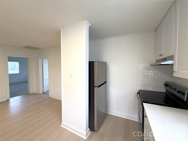 Foto del edificio - 1903 Flint Ln