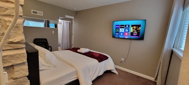 Foto del edificio - 1803 N 200th St