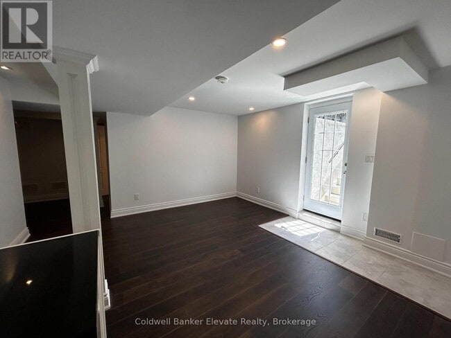 Building Photo - 1070 Gorham Way
