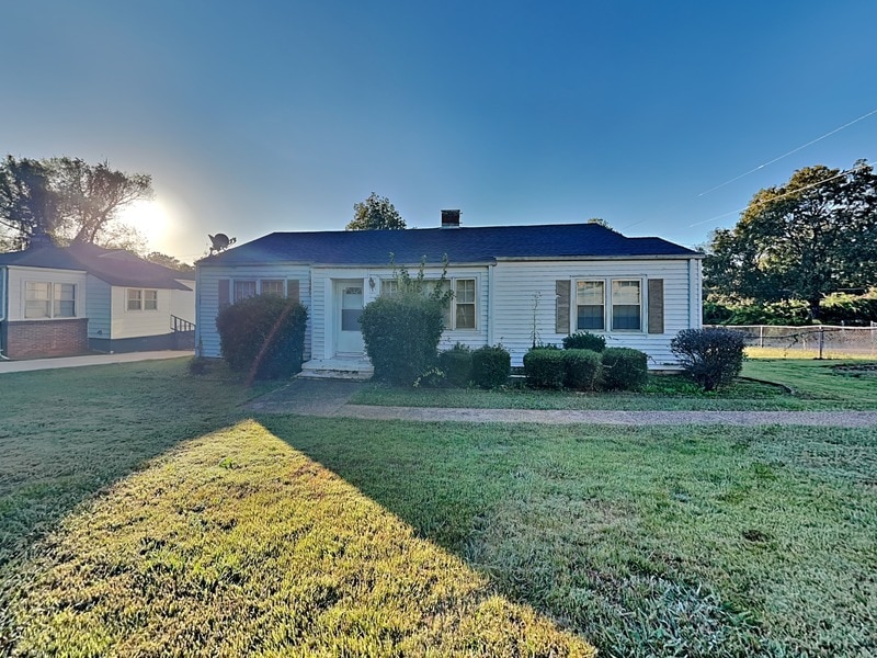 Foto principal - 340 Woodward Rd