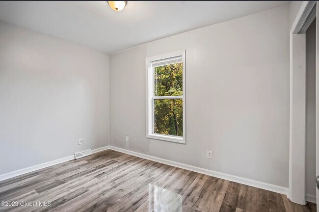 Baño 1 - 5 Stephen St