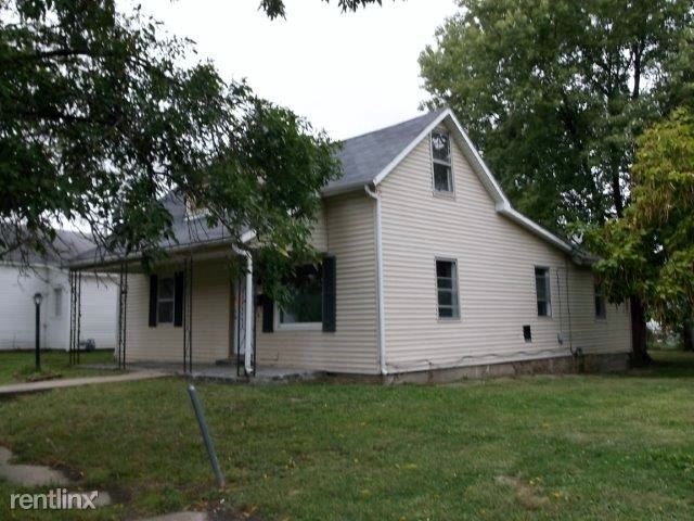 Primary Photo - 4 br, 1 bath House - 817 E 14th St.