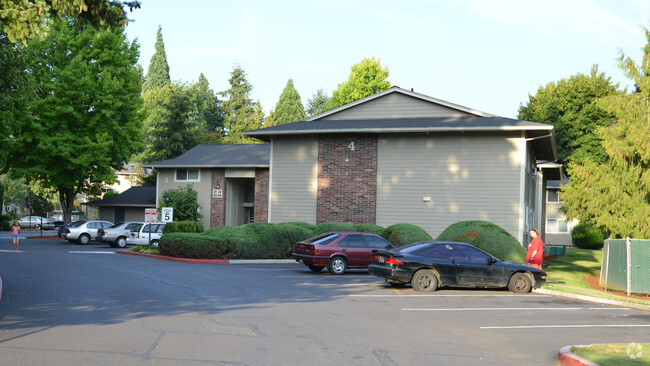 Building Photo - Cougar Creek Apartments