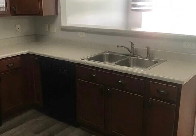Foto del edificio - 3135 Manhasset Ln