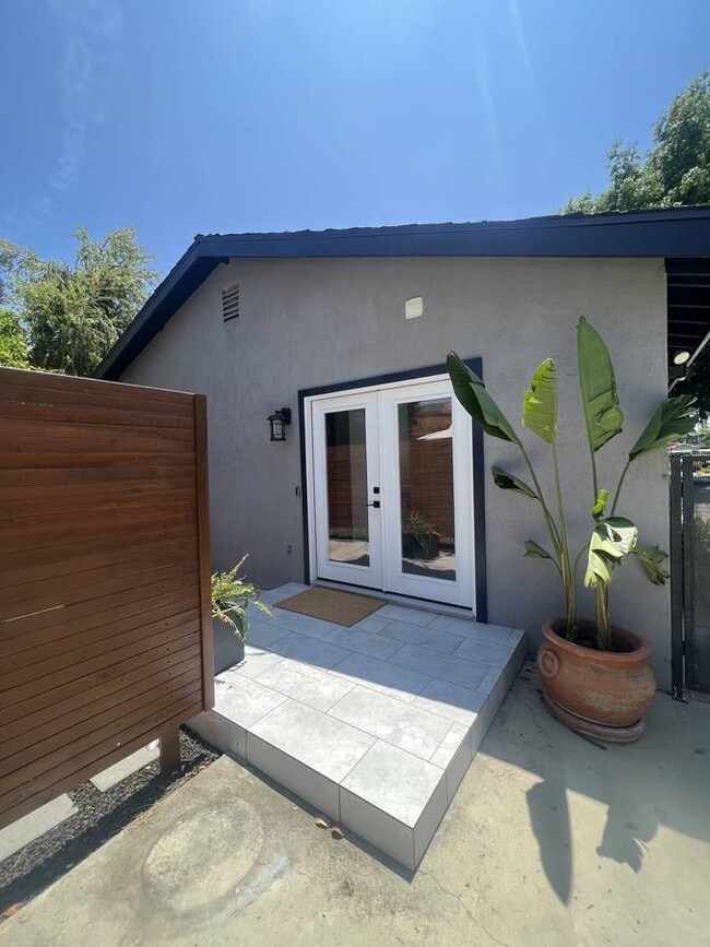 Building Photo - 3523 La Clede Ave