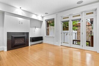 Building Photo - 11 Fayette St