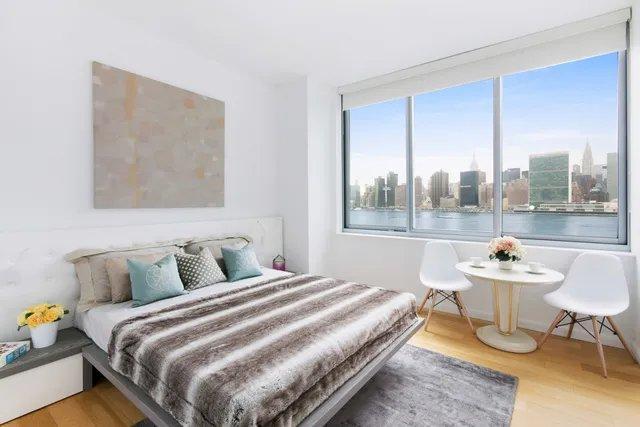 Foto principal - 1 bedroom in Long Island City NY 11101