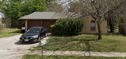 Building Photo - 1205 Hughes Ave