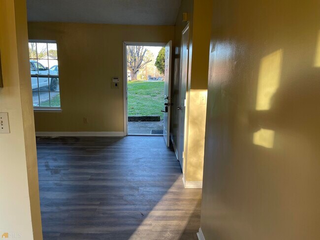 Foto del edificio - 10399 Briarbay Dr