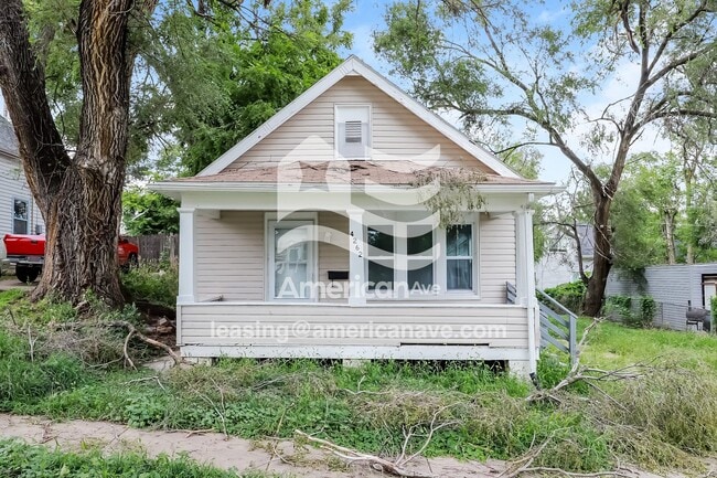 Building Photo - 4262 Maple St