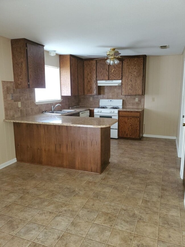 Foto del edificio - 202 S Willis St