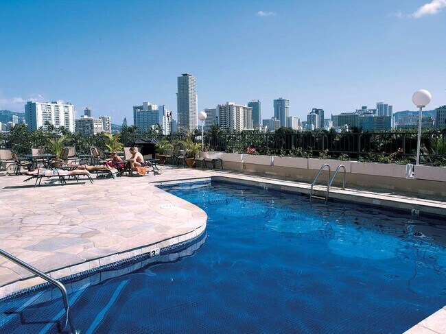 Building Photo - 1850 Ala Moana Blvd