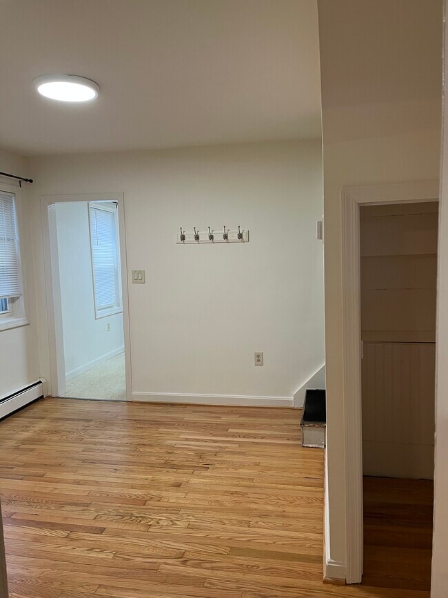 Foto del edificio - 366 W Patrick St