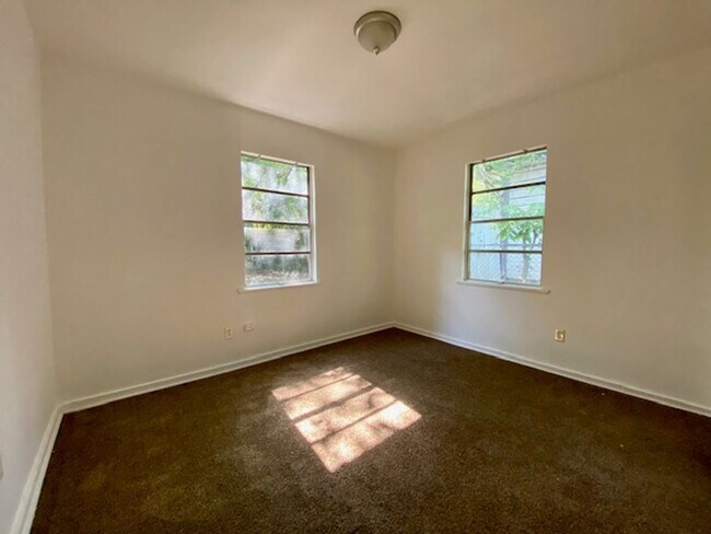 Building Photo - 2 Bedroom /1  Bath- HIGHLAND ,STONER HILL ...