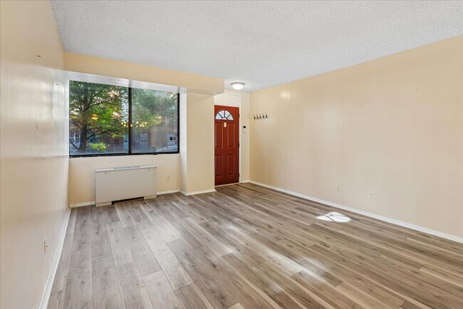 Foto del edificio - 1245 13th St NW