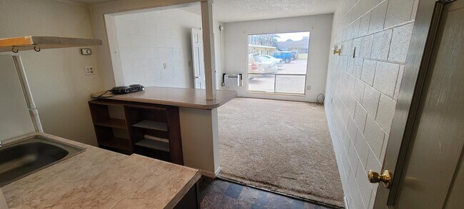 Foto del edificio - 112 E Cherry St