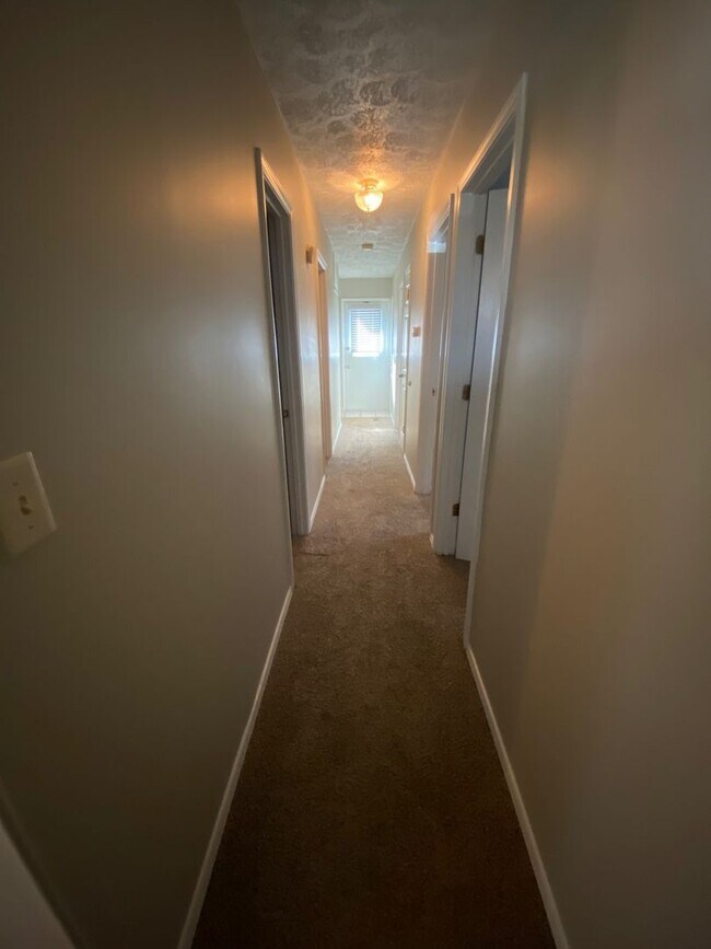 Foto del edificio - Beautiful 3 bed 1.5 bath home in Westfield