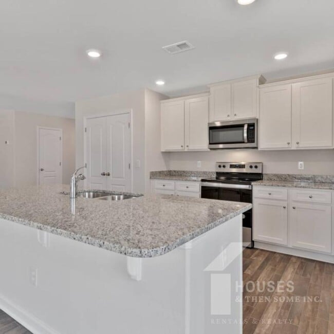 Building Photo - 4057 Reinfield Dr