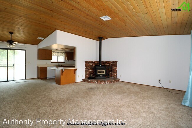 Building Photo - 3 br, 2 bath House - 2156 Jessica Way