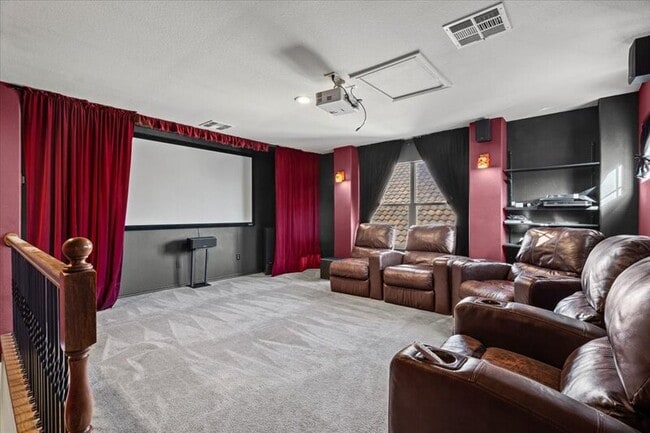 Building Photo - 15628 Interlachen Dr