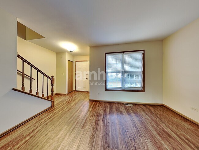 Foto del edificio - 4506 W Riverside Dr