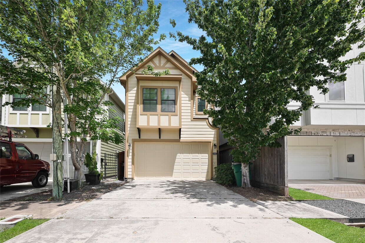 Foto principal - 6602 Eureka St