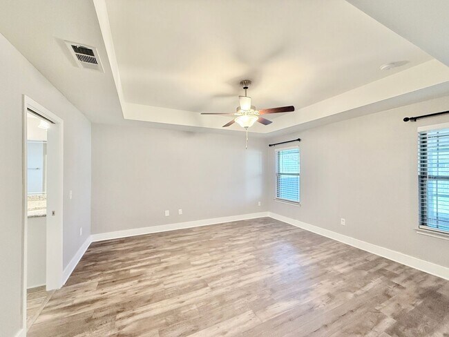 Foto del edificio - Spacious 3-Bedroom Home - Stonechase