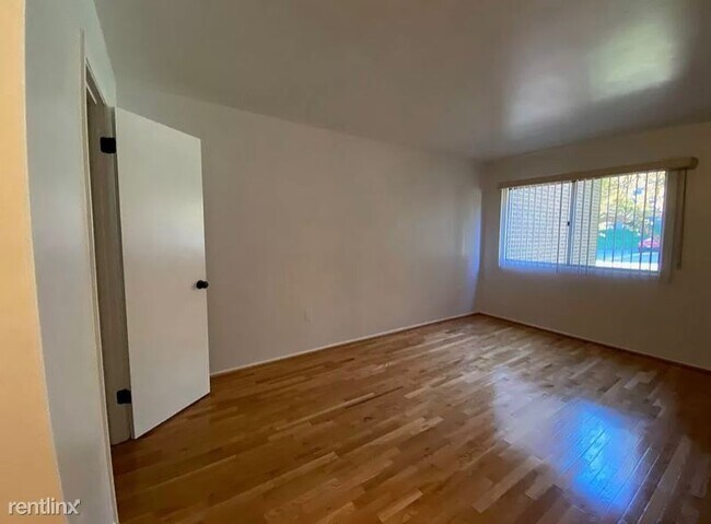 Foto del edificio - 2 br, 1 bath Condo - 12701 Lotte Dr